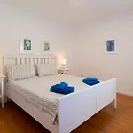 Apartmán Finikoudes 3 Bedroom Seaview Flat