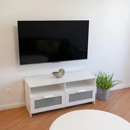 Appartement Finikoudes 3 Bedroom Seaview Flat *