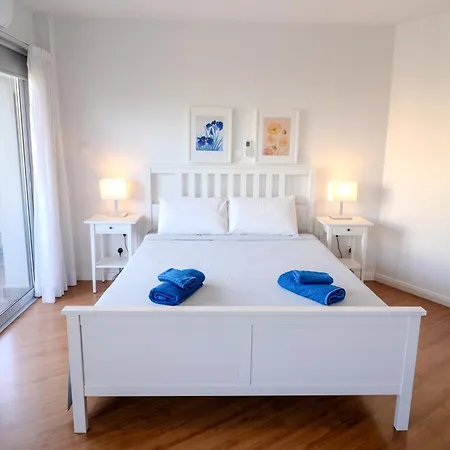 Διαμέρισμα Finikoudes 3 Bedroom Seaview Flat