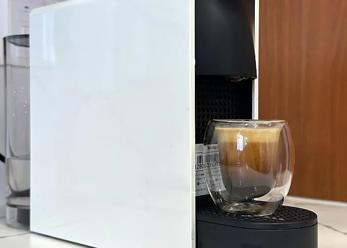 Finikoudes 3 Bedroom Seaview Flat